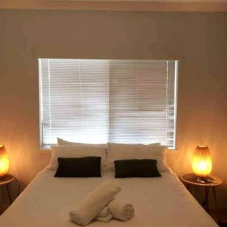 Acacia Holiday Or Business Stay - Quiet Location เพิร์ท ภายนอก รูปภาพ