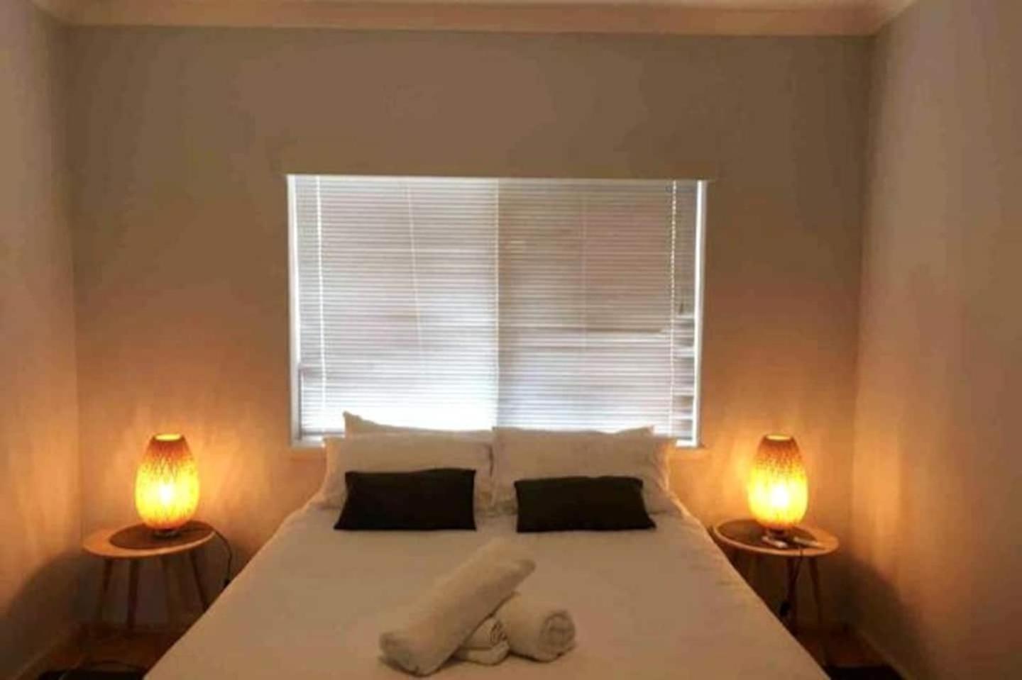 Acacia Holiday Or Business Stay - Quiet Location เพิร์ท ภายนอก รูปภาพ